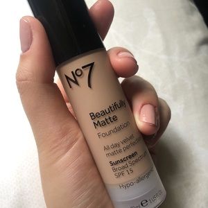 N°7 Beautifully Matte Foundation✨ shade: wheat 🌾